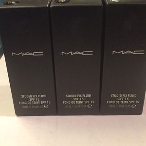 Mac Studio Fix Fluid SPF 15 NC40